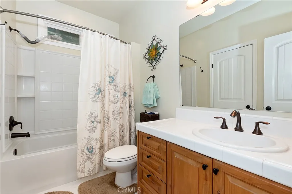 23776 Lakeview Drive, Crestline, California 92325 home-pic-25